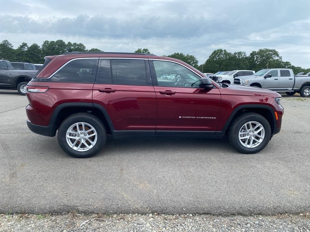 new 2025 Jeep Grand Cherokee car, priced at $39,396