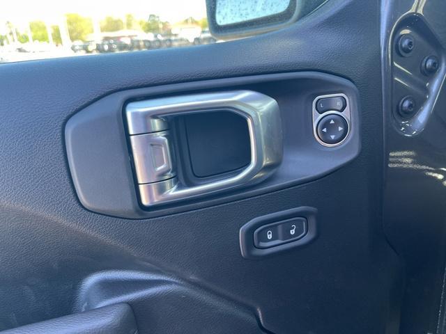 new 2025 Jeep Gladiator car, priced at $48,263
