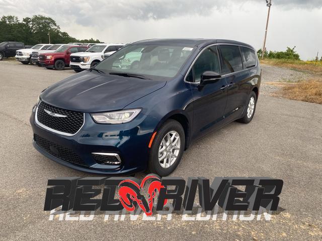 new 2025 Chrysler Pacifica car, priced at $44,142