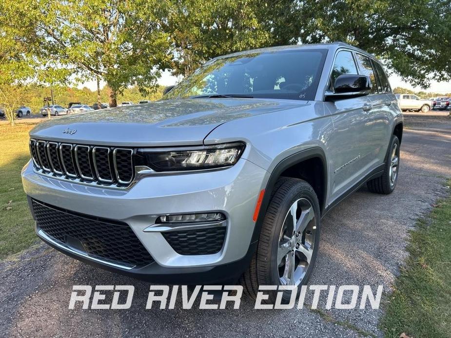 new 2025 Jeep Grand Cherokee car, priced at $53,430