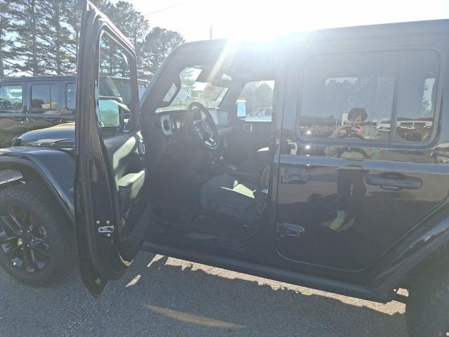 new 2025 Jeep Wrangler 4xe car, priced at $58,389