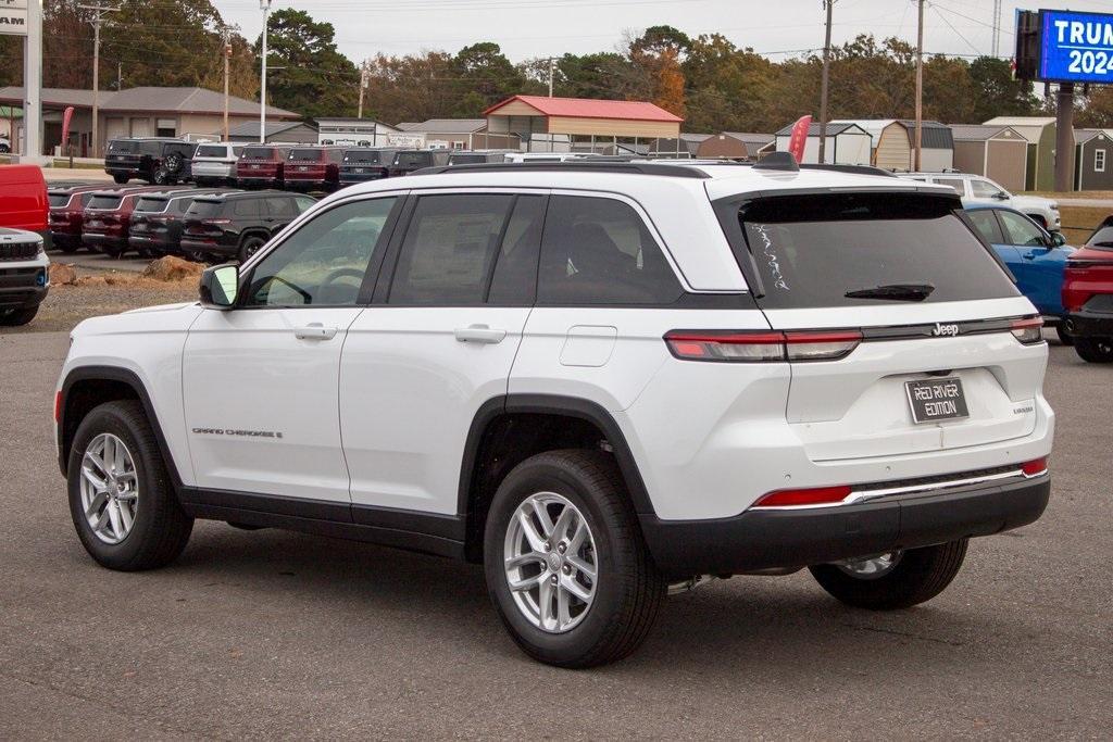 new 2025 Jeep Grand Cherokee car, priced at $39,075