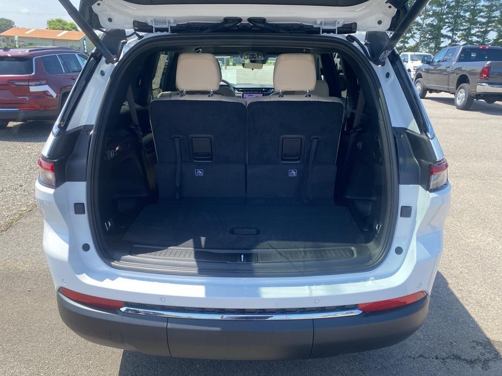 new 2025 Jeep Grand Cherokee L car, priced at $47,160