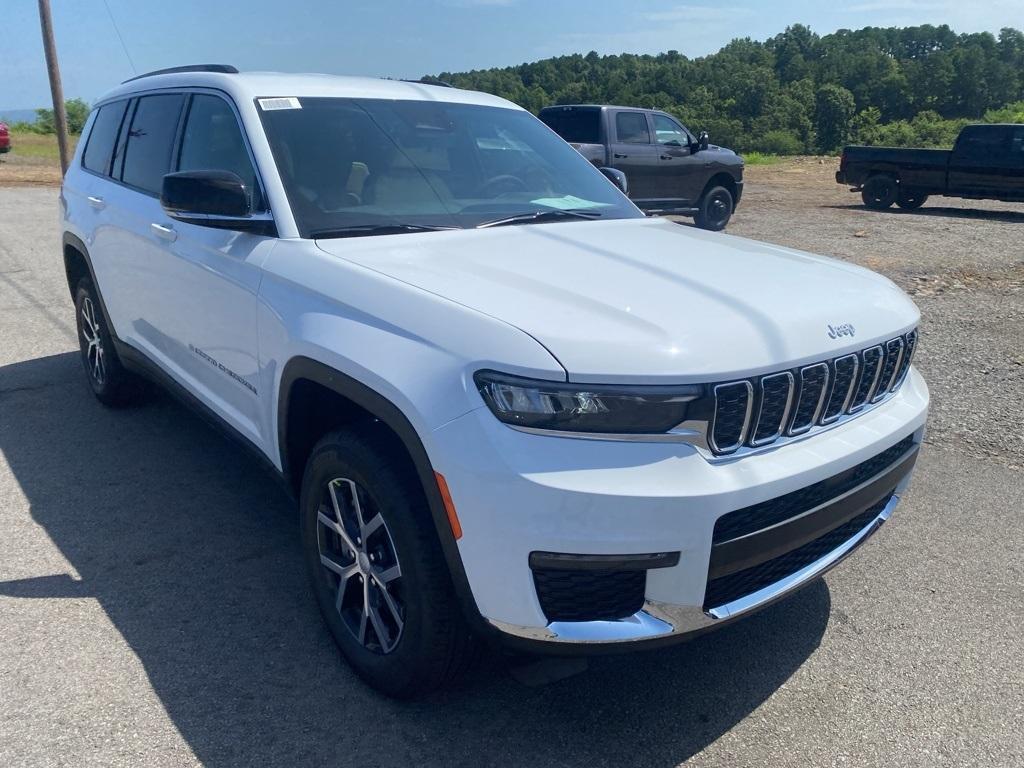 new 2025 Jeep Grand Cherokee L car, priced at $47,160