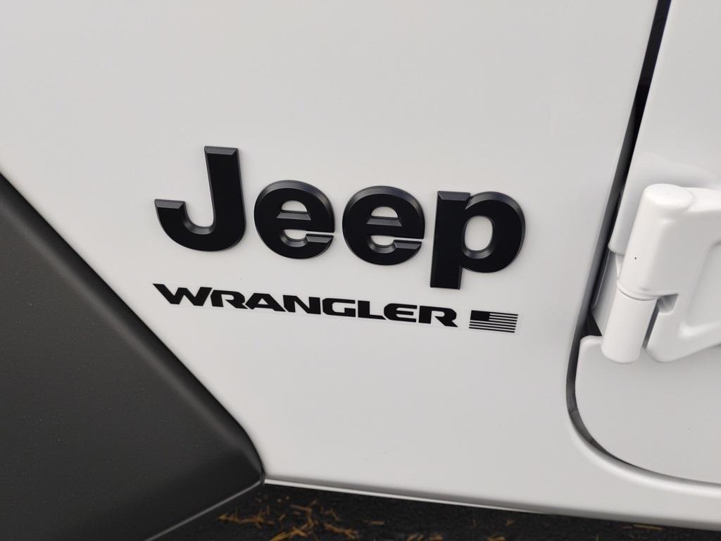 new 2026 Jeep Wrangler car, priced at $43,024