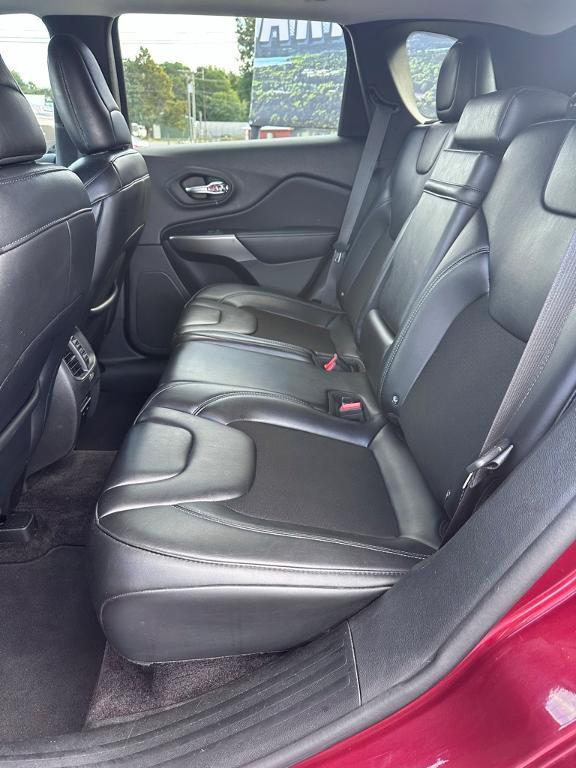 used 2019 Jeep Cherokee car, priced at $14,084