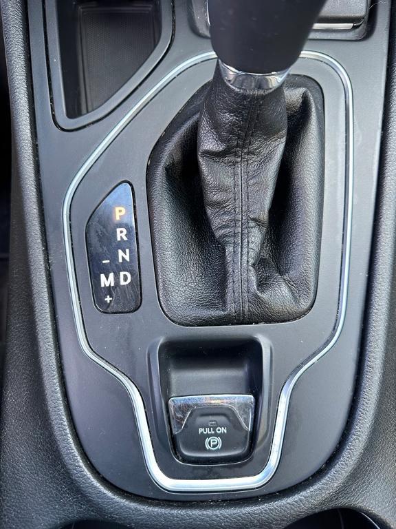 used 2019 Jeep Cherokee car, priced at $14,084