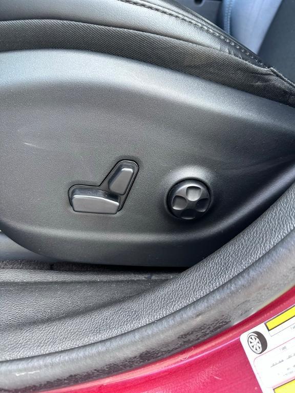 used 2019 Jeep Cherokee car, priced at $14,084