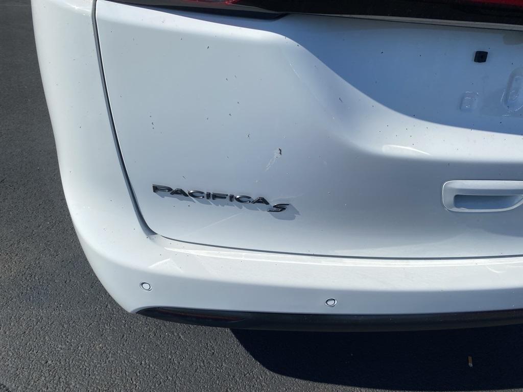 new 2026 Chrysler Pacifica car