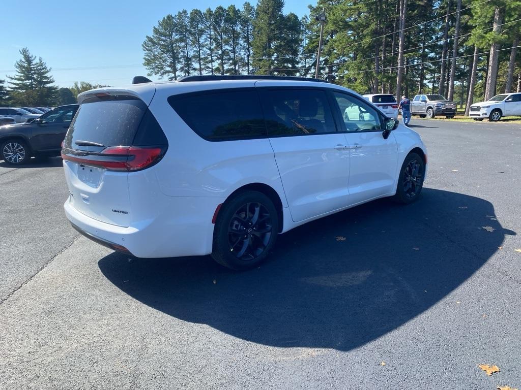 new 2026 Chrysler Pacifica car