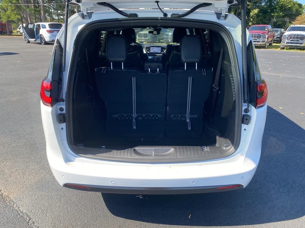 new 2026 Chrysler Pacifica car