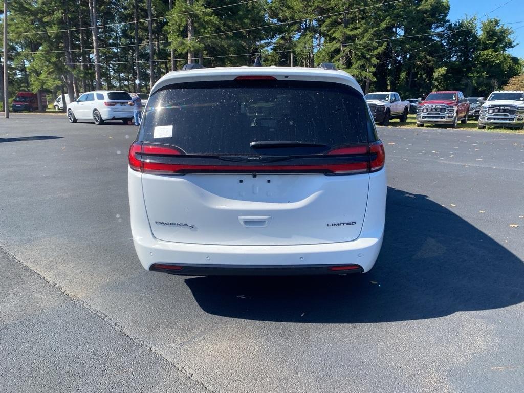 new 2026 Chrysler Pacifica car