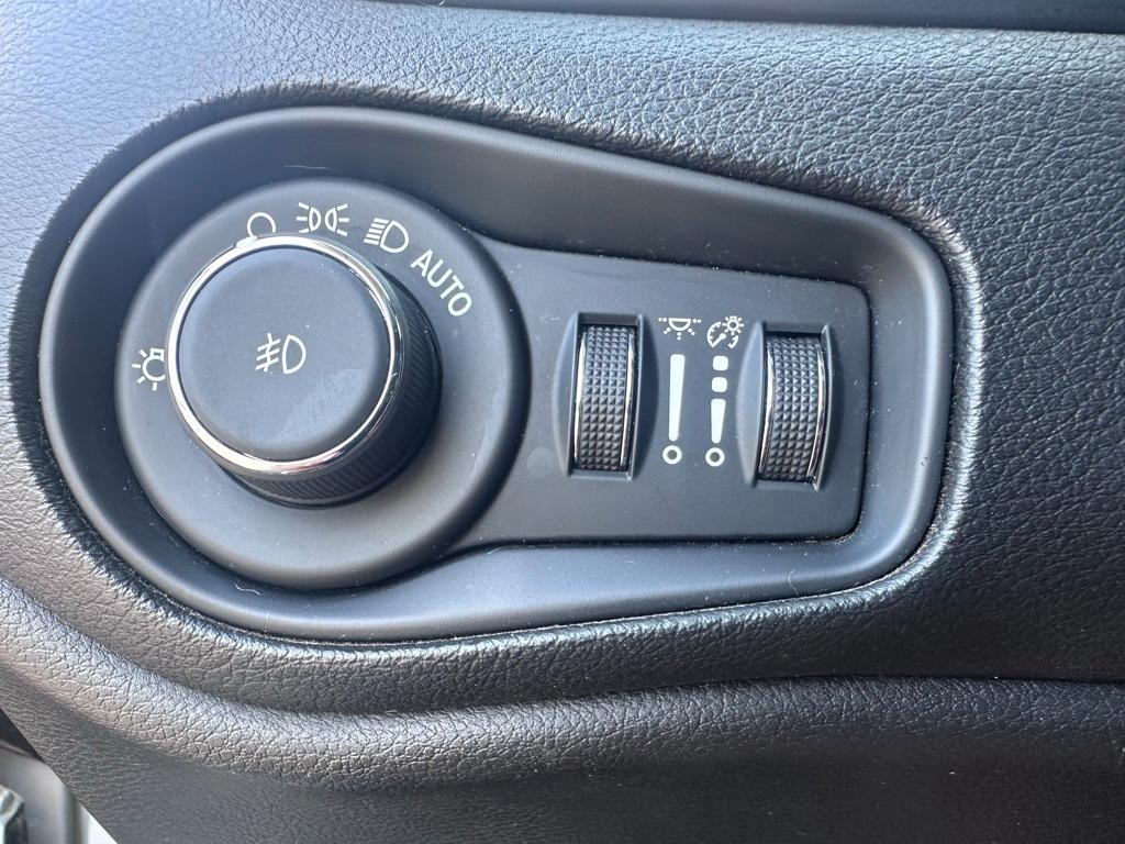 used 2020 Jeep Renegade car, priced at $15,381