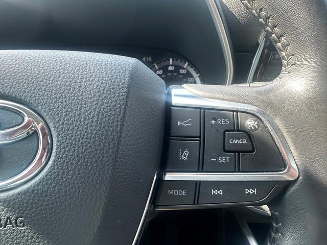 used 2020 Toyota Highlander car, priced at $34,572