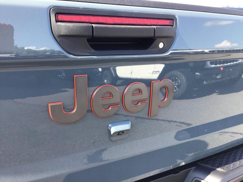 new 2024 Jeep Gladiator car, priced at $54,218