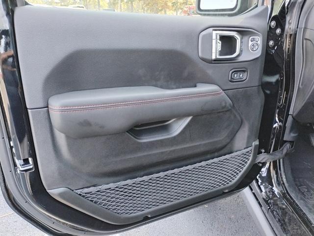 new 2025 Jeep Wrangler car, priced at $57,241