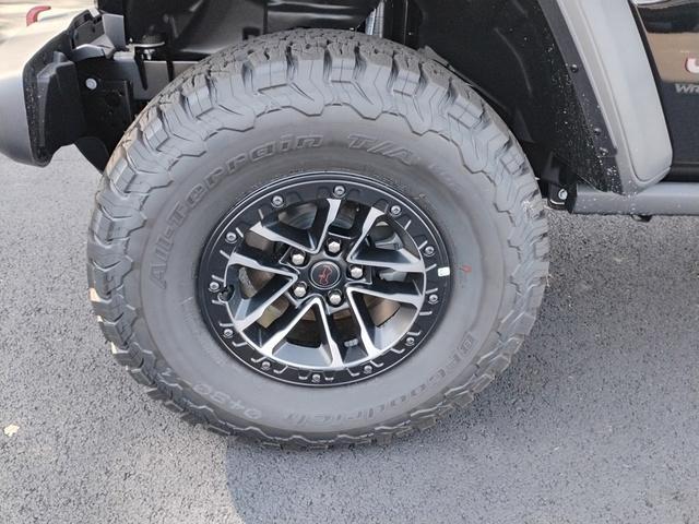 new 2025 Jeep Wrangler car, priced at $57,241