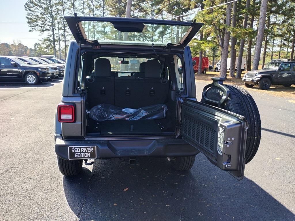 new 2026 Jeep Wrangler car, priced at $43,560