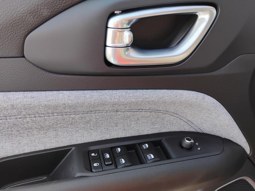 new 2025 Jeep Compass car, priced at $29,046