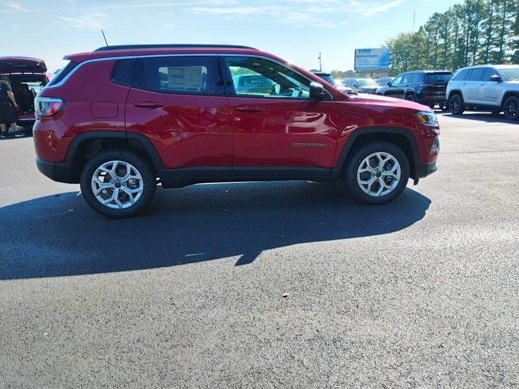 new 2025 Jeep Compass car, priced at $29,046