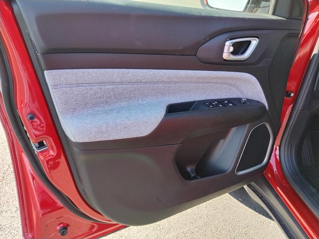 new 2025 Jeep Compass car, priced at $29,046