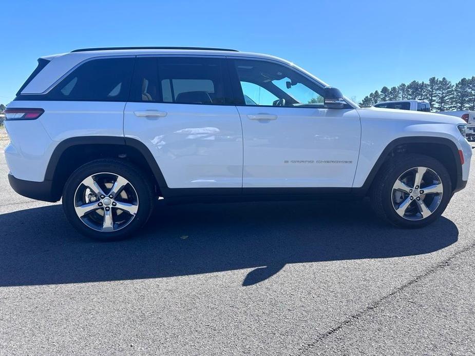 new 2025 Jeep Grand Cherokee car, priced at $52,835