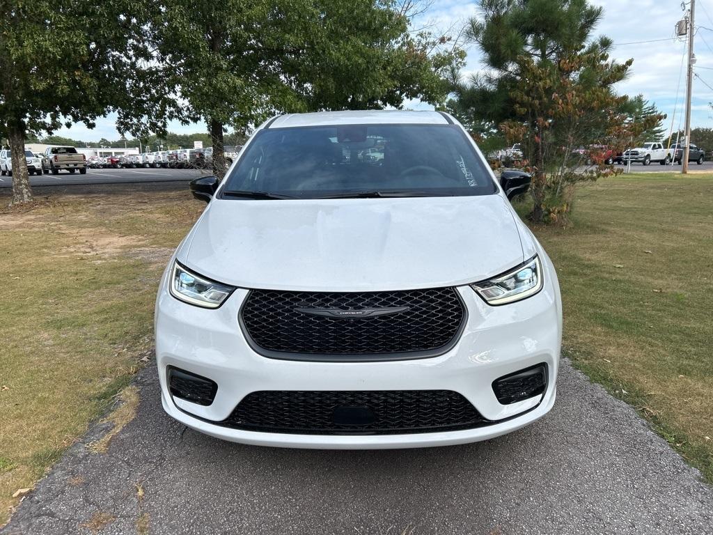 used 2024 Chrysler Pacifica Hybrid car, priced at $49,900