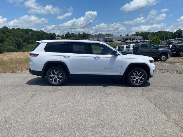 new 2025 Jeep Grand Cherokee L car, priced at $47,543