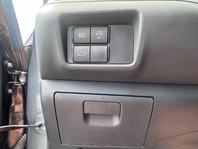 used 2023 Toyota Highlander car, priced at $41,393