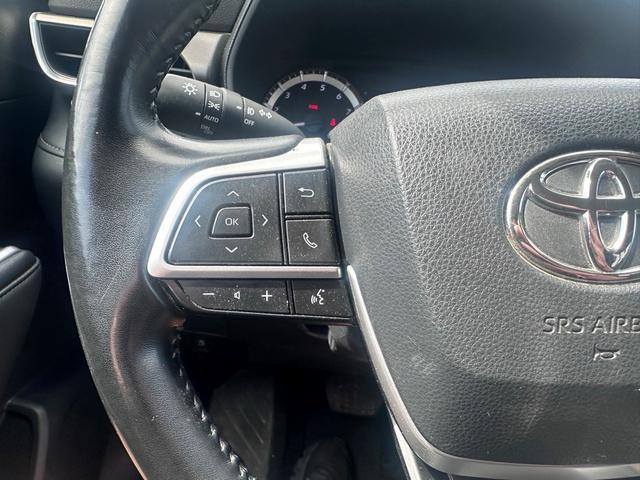 used 2023 Toyota Highlander car, priced at $41,393