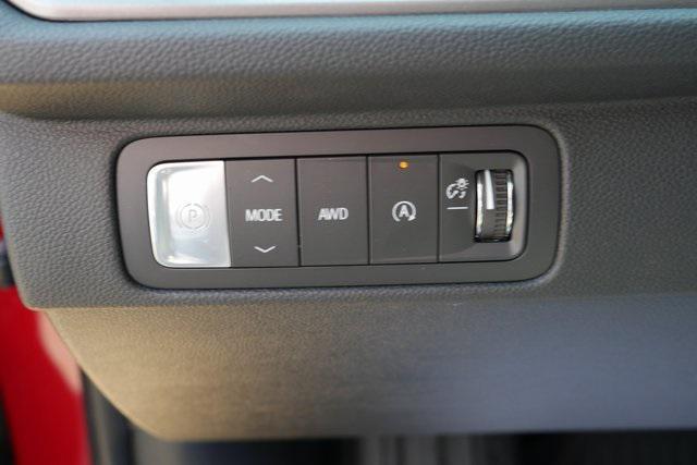 new 2025 Chevrolet Traverse car, priced at $47,325