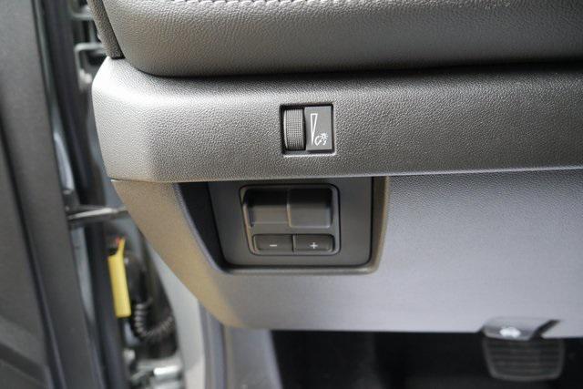 new 2025 Chevrolet Colorado car, priced at $45,360