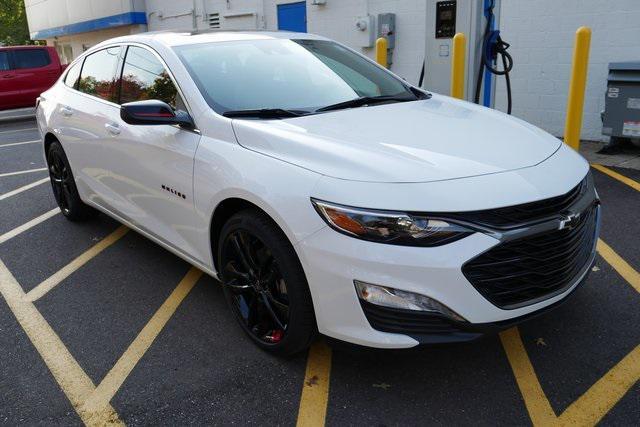 new 2025 Chevrolet Malibu car, priced at $31,290