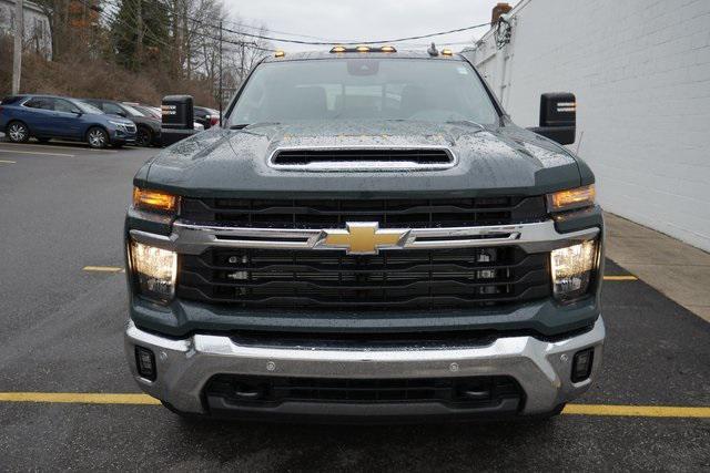 new 2025 Chevrolet Silverado 3500 car, priced at $73,661