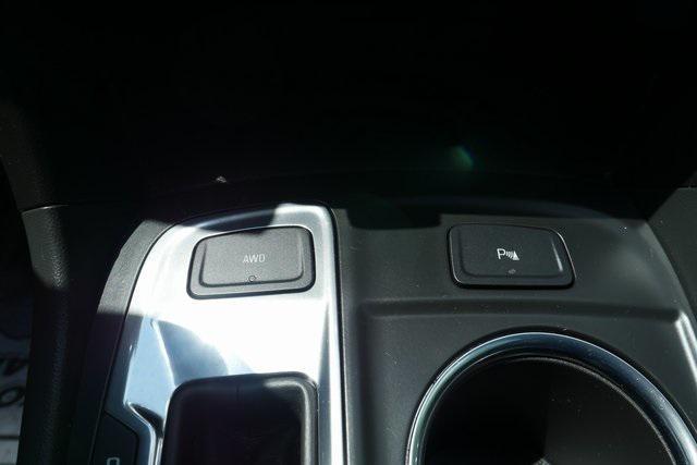 used 2023 Chevrolet Equinox car, priced at $23,900