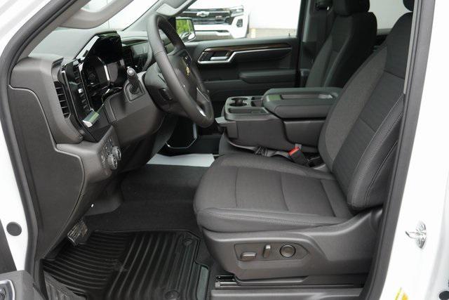 new 2025 Chevrolet Silverado 1500 car, priced at $45,334