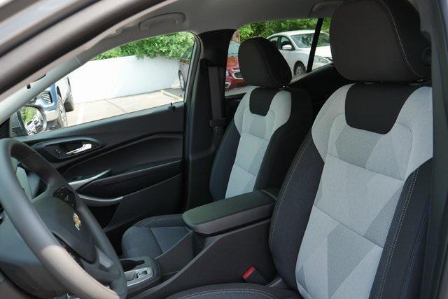 new 2025 Chevrolet Trax car, priced at $23,285