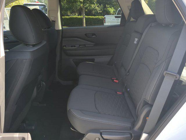 new 2025 Nissan Pathfinder car