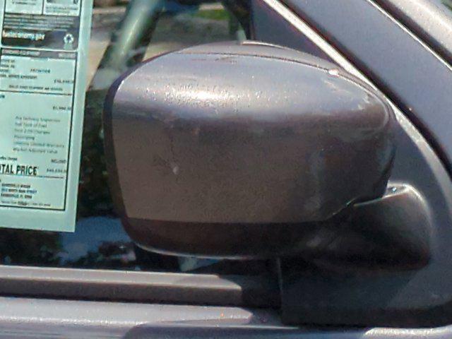 new 2025 Nissan Frontier car