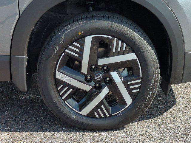 new 2025 Nissan Kicks car, priced at $27,560