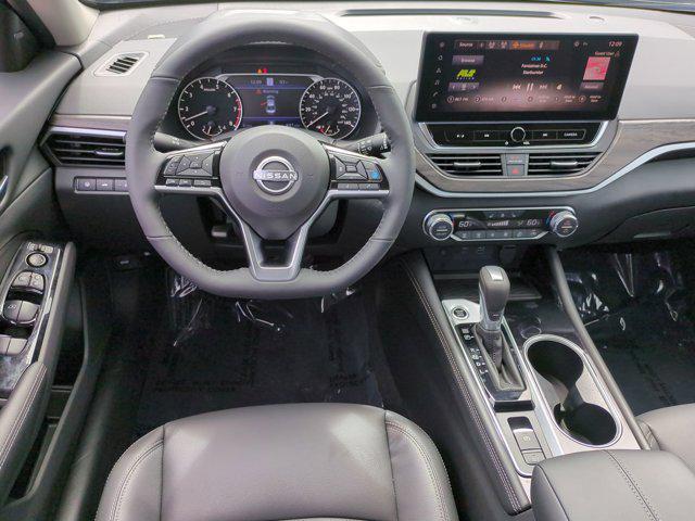 new 2025 Nissan Altima car, priced at $35,785