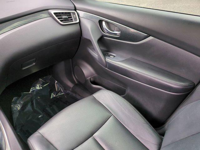 used 2015 Nissan Rogue car