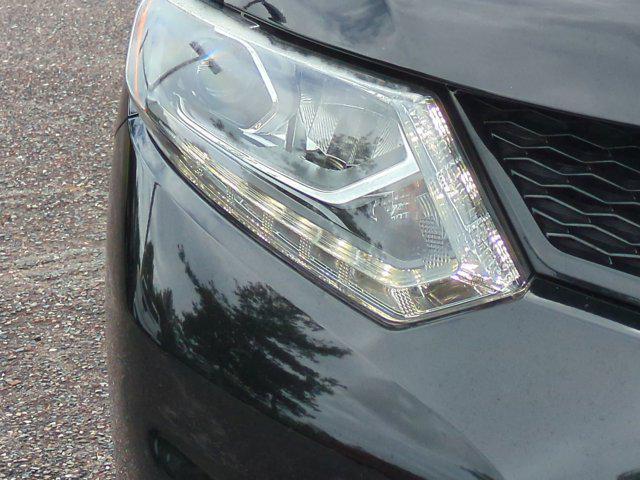 used 2015 Nissan Rogue car
