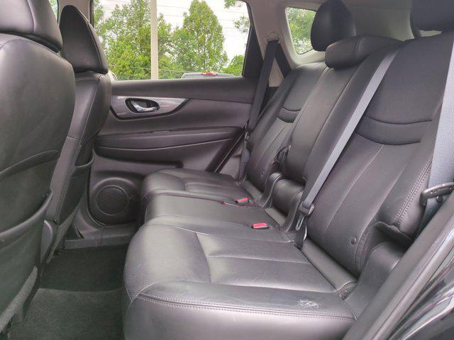 used 2015 Nissan Rogue car