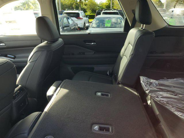 new 2025 Nissan Pathfinder car, priced at $47,040