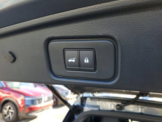 new 2025 Nissan Pathfinder car, priced at $40,620