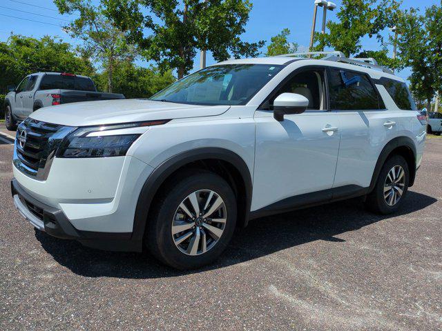 new 2025 Nissan Pathfinder car, priced at $45,385