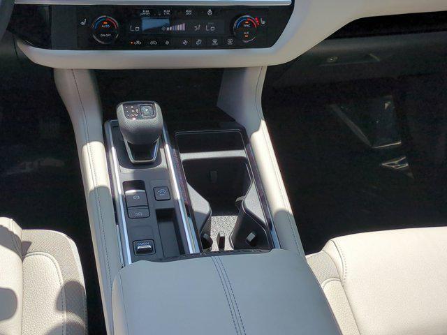 new 2025 Nissan Pathfinder car, priced at $45,385