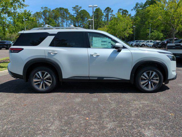 new 2025 Nissan Pathfinder car, priced at $45,385