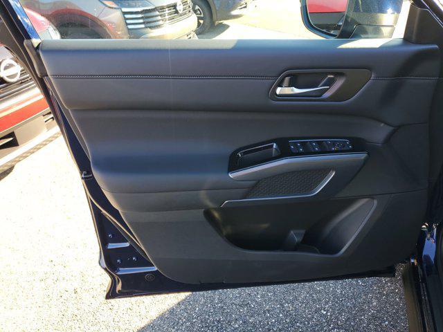 new 2025 Nissan Pathfinder car, priced at $38,590